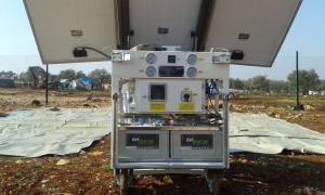 جهاز تنقية المياه باستخدام الطاقة الشمسية في مخيم حمد العمّار - ريف إدلب الشمالي