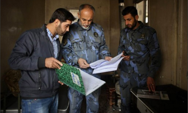 أعضاء في "شرطة حلب الحرة" - 28 تشرين الثاني 2014 (الأناضول)