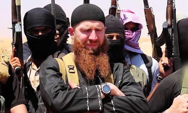 أبو عمر الشيشاني، القائد العسكري العام لتنظيم "الدولة" (إنترنت)