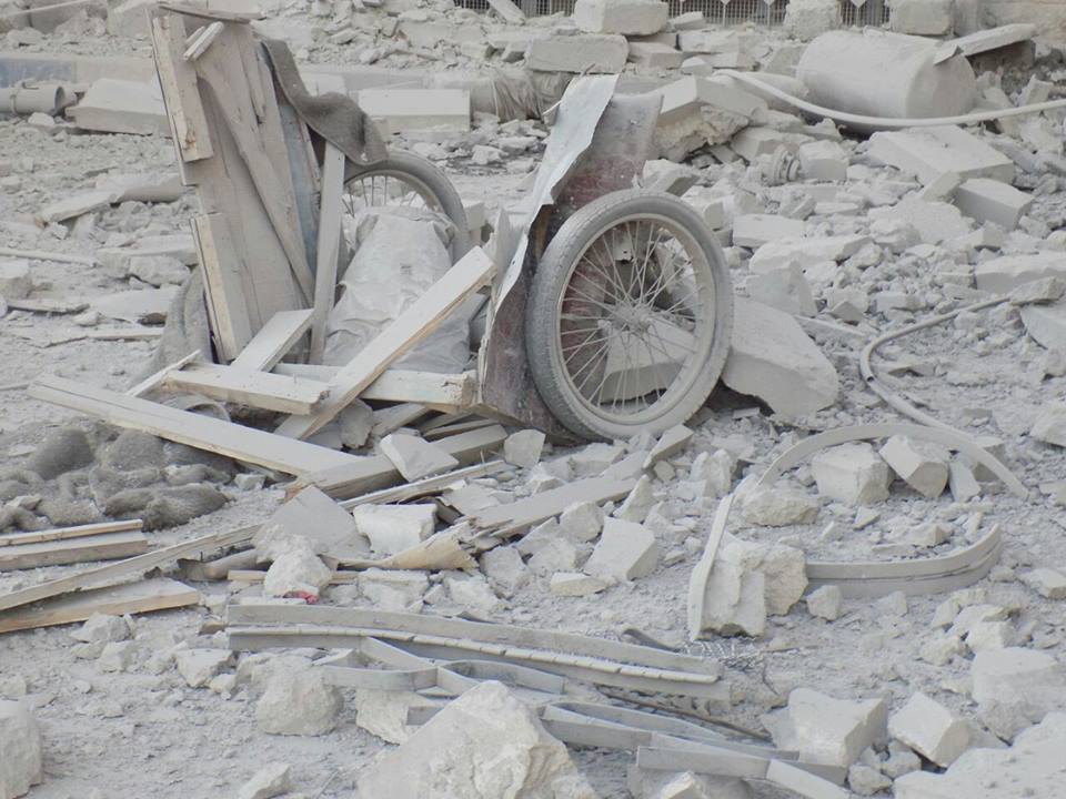 آثار القصف على مبنى الطبابة في حلب - الأربعاء 21 تموز (الطبابة الشرعية)