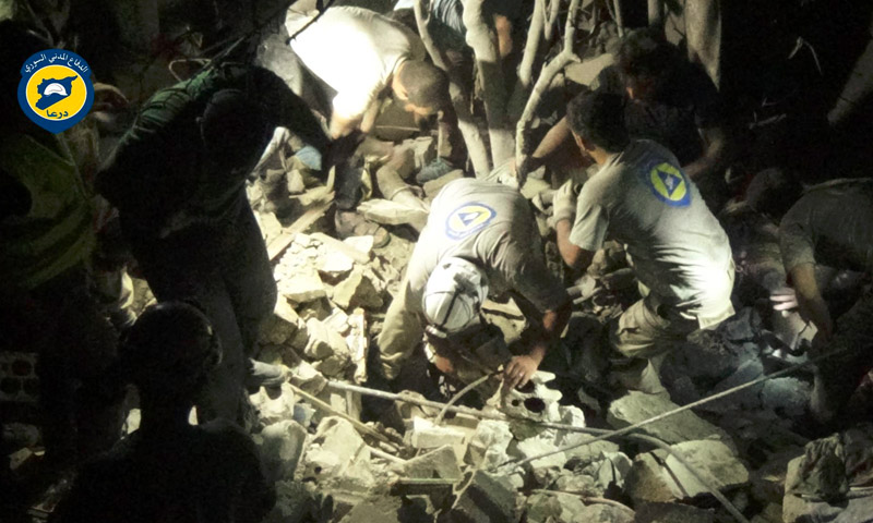 آثار القصف على درعا البلد فجر الثلاثاء 26 تموز (الدفاع المدني في درعا)