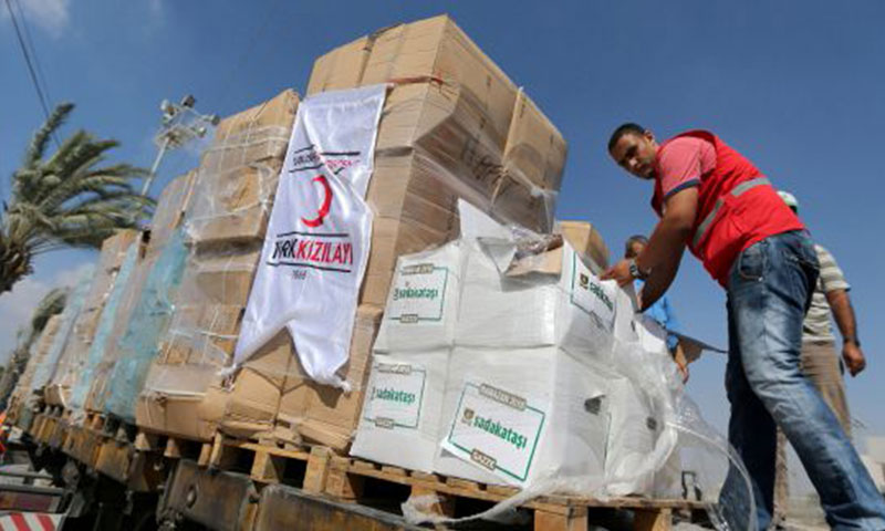 شحنات المساعدات التركية إلى قطاع غزة (رويترز)