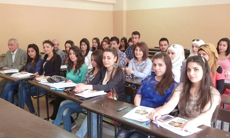 طلاب في إحدى الجامعات السورية (سبوتنك)