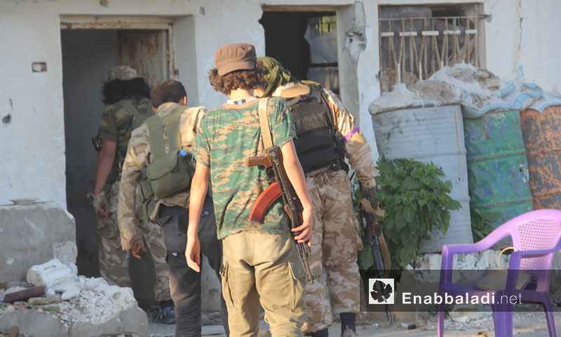 عناصر من المعارضة السورية في محيط ناحية كنسبا في جبل الأكراد في ريف اللاذقية- الأحد 10 تموز (عنب بلدي)