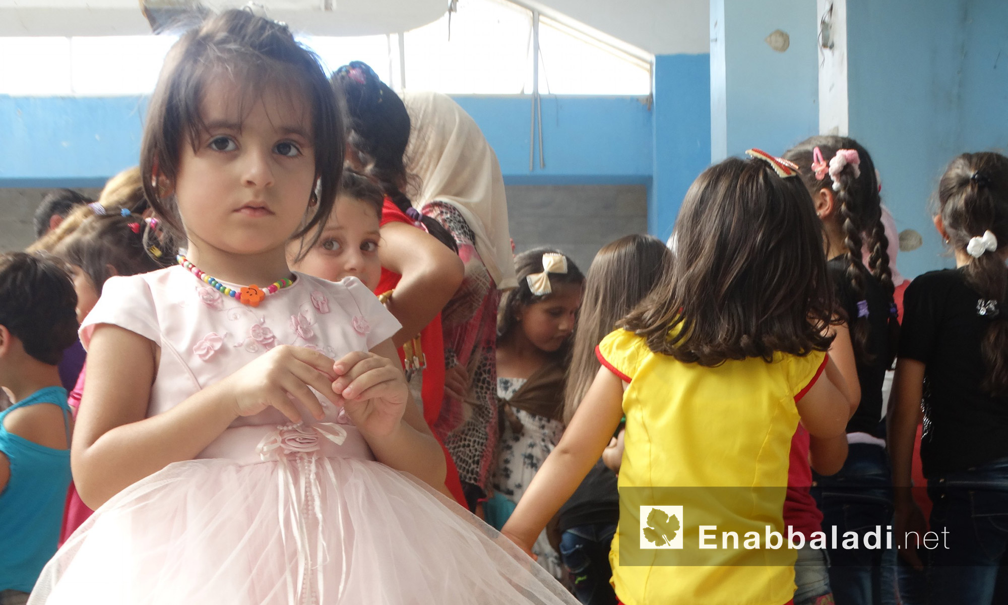 أطفال أيتام في حي الوعر يعيشون أجواء العيد- السبت 9 تموز (عنب بلدي)