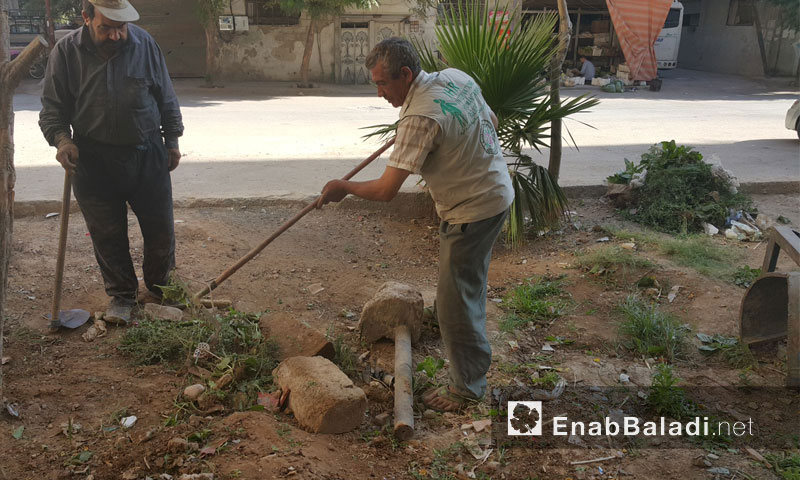 تأهيل الحدائق في مدينة دوما بالغوطة الشرقية - الثلاثاء 16 آب (عنب بلدي)
