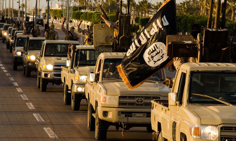رتل لتنظيم "الدولة الإسلامية" في مدينة سرت الليبية (أرشيف)
