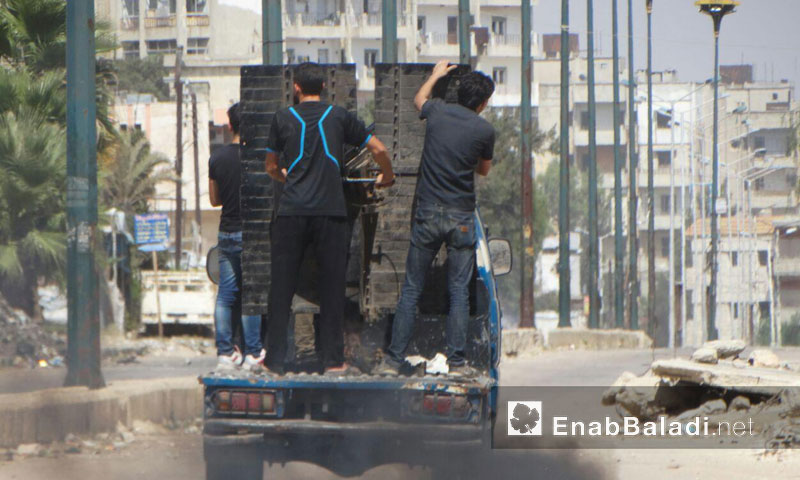 مقاتلو الوعر يحاولون التصدي لطيران الأسد- الأحد 28 آب (عنب بلدي)