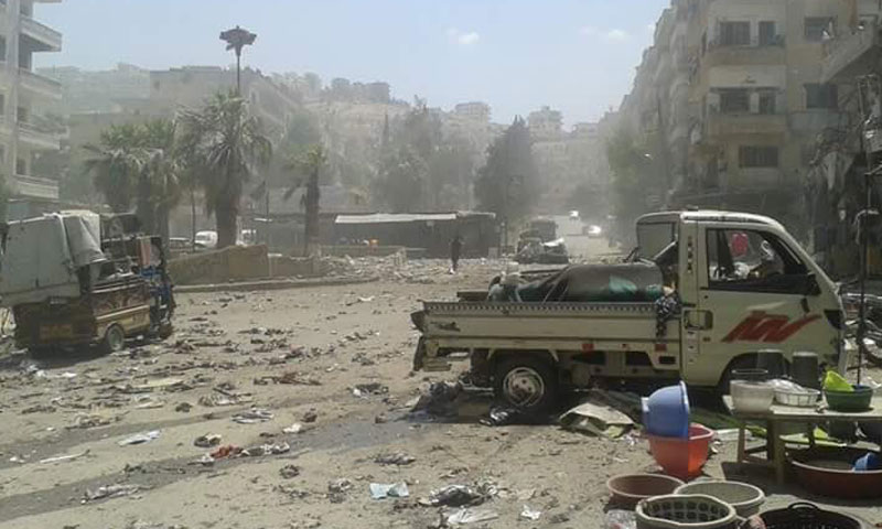 الدمار الذي خلّفه القصف الروسي على مدينة إدلب- الأربعاء 10 آب (تويتر)