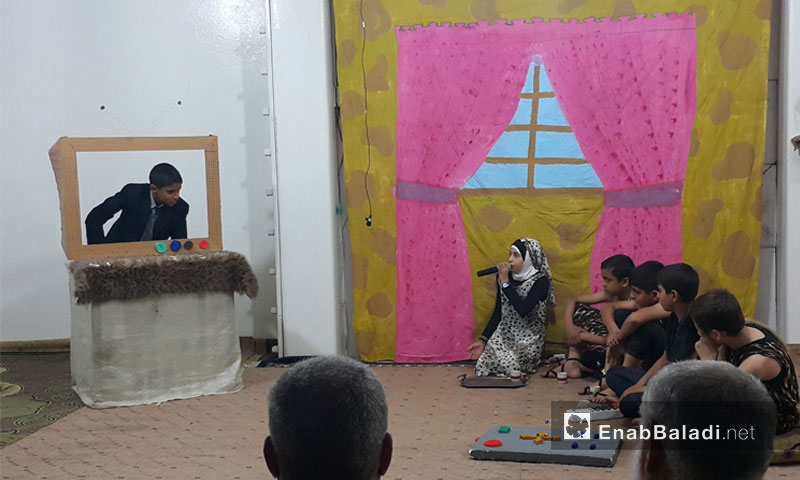 من مسرحية شعب حسب الطلب في الغوطة الشرقية - الثلاثاء 18 تشرين الأول (عنب بلدي)
