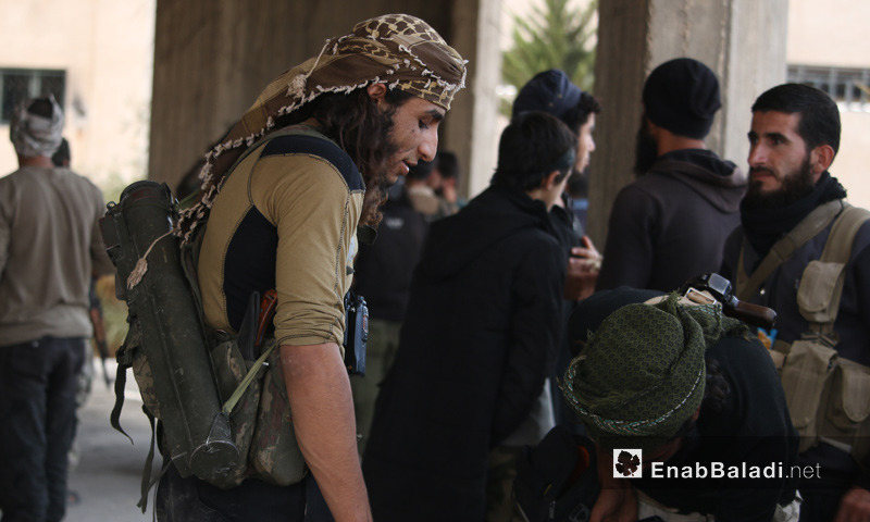 عناصر من "جيش الفتح" قبيل انطلاق معركة حلب- الجمعة 28 تشرين الأول (عنب بلدي)