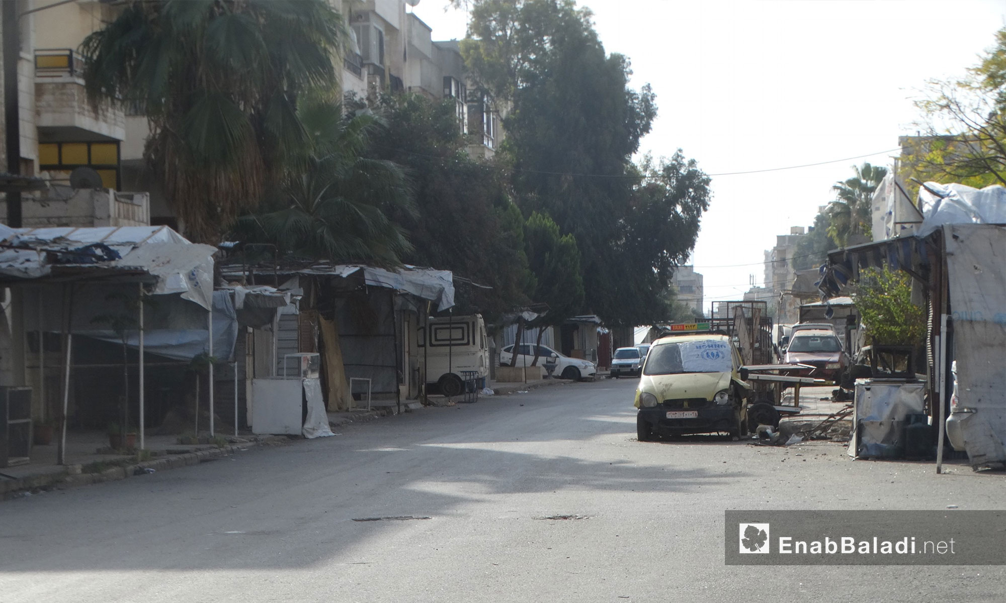 شوارع حي الوعر المحاصر في حمص فارغة من السكان بعد أيام من القصف - 20 تشرين الثاني 2016 (عنب بلدي)