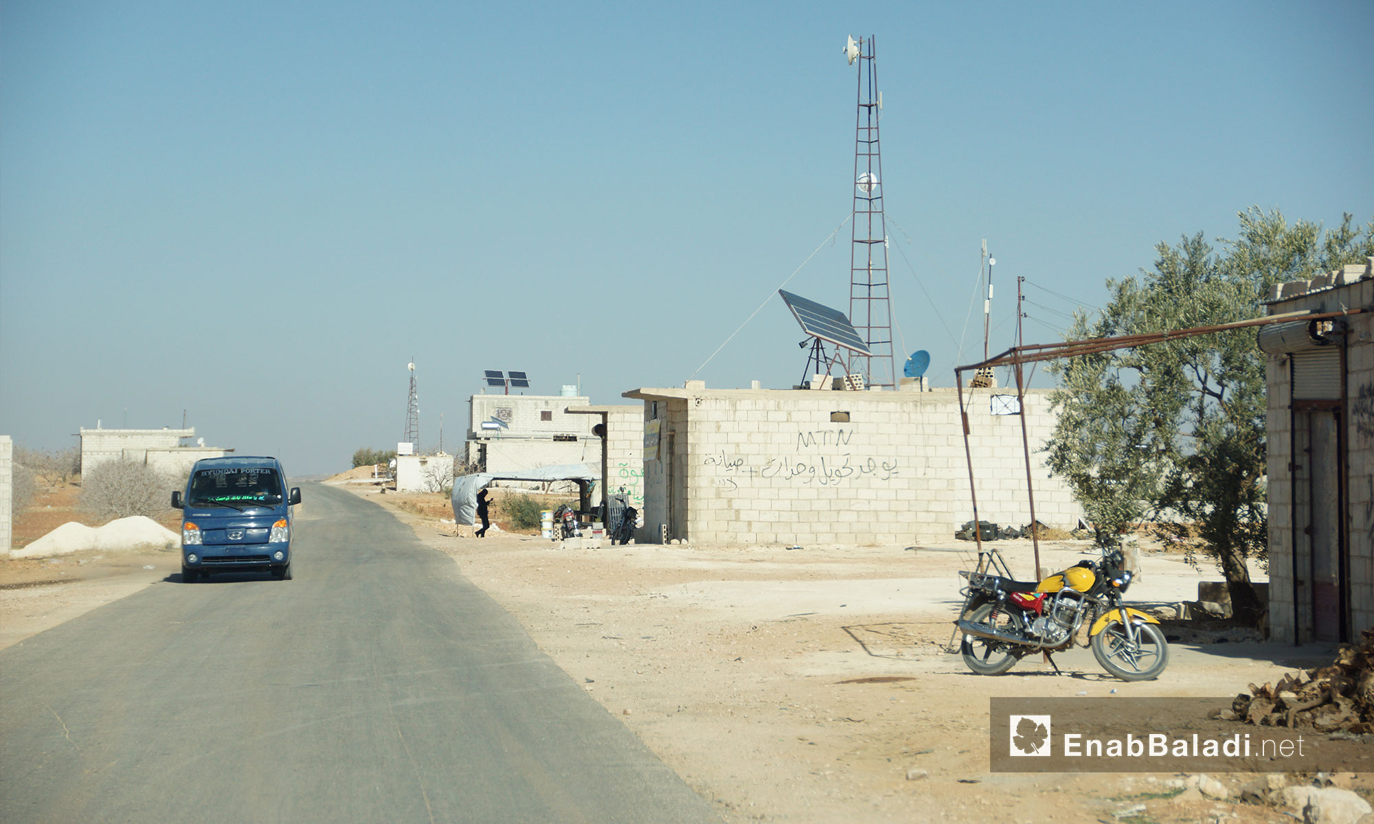 طريق (التمانعة - التح) ريف إدلب الجنوبي - 24 تشرين الثاني 2016 (عنب بلدي)