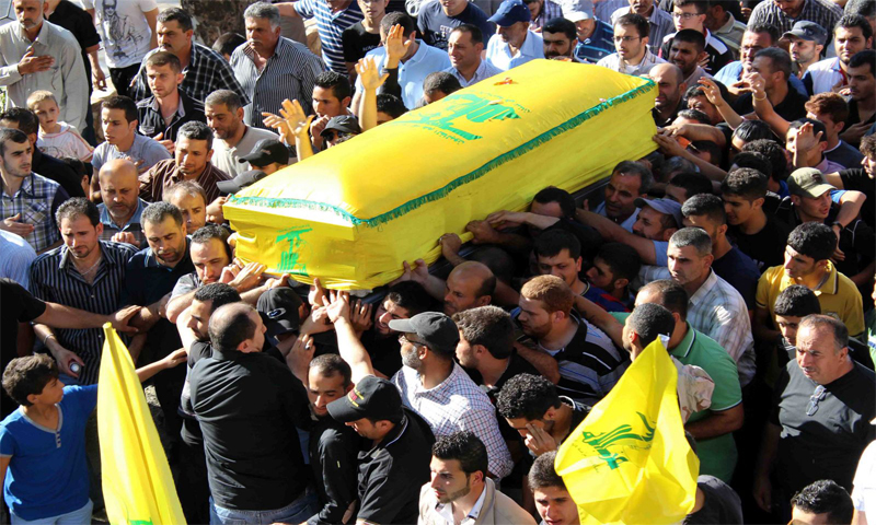 جنازة لأحد مقاتلي حزب الله قتل في حلب (إنترنت)