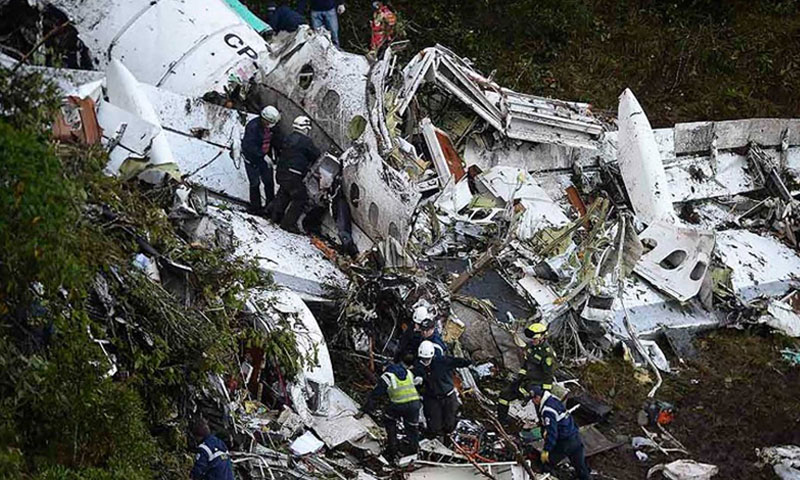 حطام الطائرة الكولومبية- 29 تشرين الثاني (cnn)