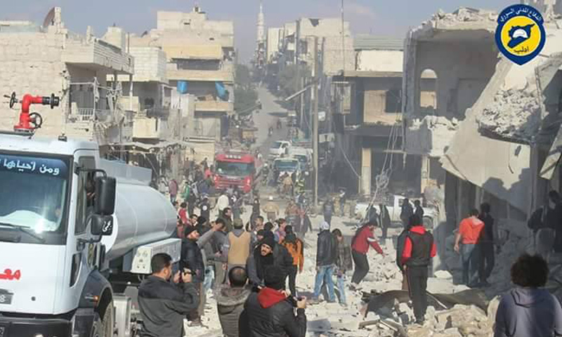 آثار القصف على مدينة معرة النعمان في إدلب_11 كانون الاول_(الدفاع المدني)