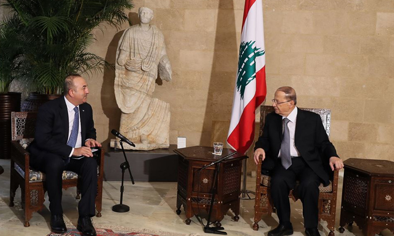 الرئيس اللبناني ميشال عون مع وزير الخارجية التركي مولود جاويش أوغلة_2 كانون الأول_(تويتر)