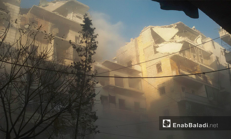 آثار القصف على حي الصالحين في حلب - 7 كانون الأول (عنب بلدي)