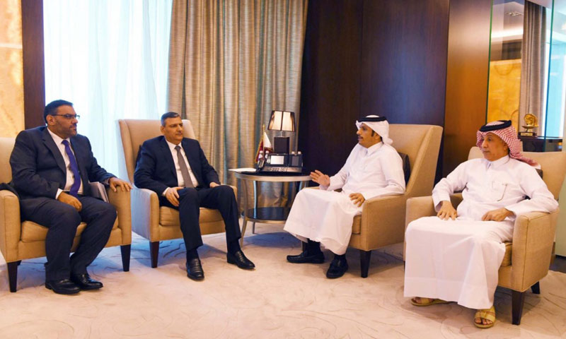 لقاء وزير الخارجية القطري مع وفد من المعارضة السورية في الدوحة- الأربعاء 4 كانون الثاني (الائتلاف)