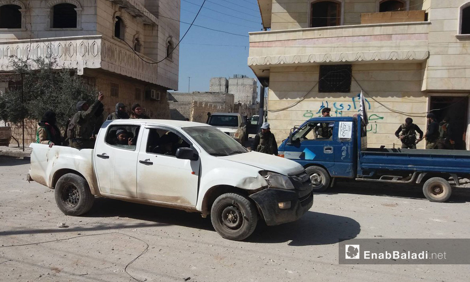 سيارة لـ "الجيش السوري الحر" في مدينة الباب - 23 شباط 2017 (عنب بلدي)