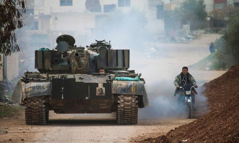دبابة للجيش الحر في مدينة درعا_(AFP)