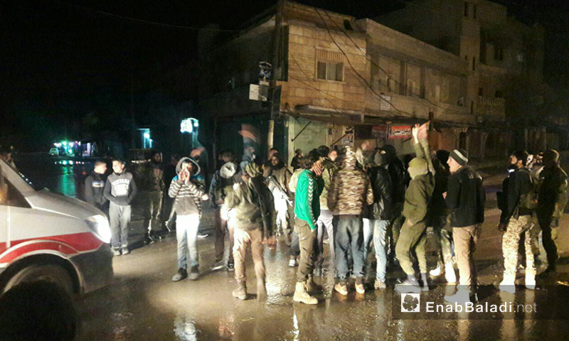 شباب غاضبون من قرار المجلس المحلي في مدينة جرابلس- السبت 11 شباط (عنب بلدي)