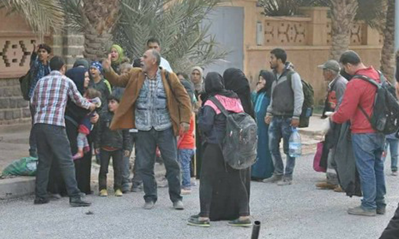 سوريون في منطقة "فكيك" على الحدود الجزائرية المغربية (هيسبريس)