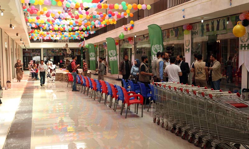 سوق "IHH Mall" الخيري في الدانا بريف إدلب - 24 أيار 2017 (IHH)