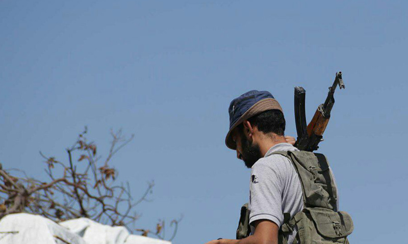 مقاتل من حركة أحرار الشام الإسلامية في ريف اللاذقية - (أحرار الشام)