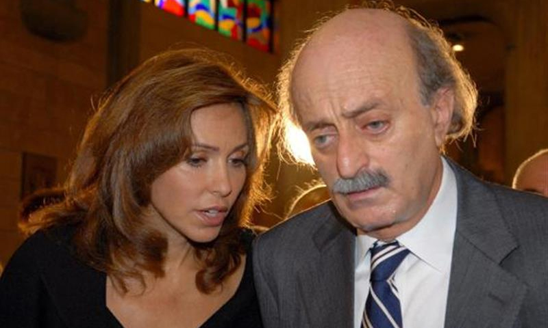 النائب اللبناني وليد جنبلاط وزوجته السورية نورا الشراباتي - (انترنت)