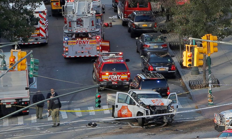 موقع حادثة الدهس في مدينة نيويورك - الأربعاء 1 تشرين الثاني (رويترز)