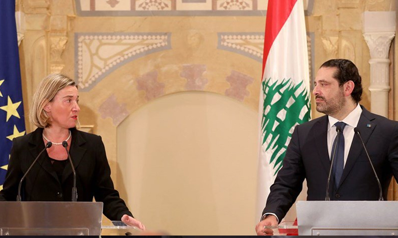 ممثلة الاتحاد الأوروبي فيديريكا موغيريني ورئيس الوزراء اللبناني سعد الحريري - 19 كانون الأول 2017 (انترنت)