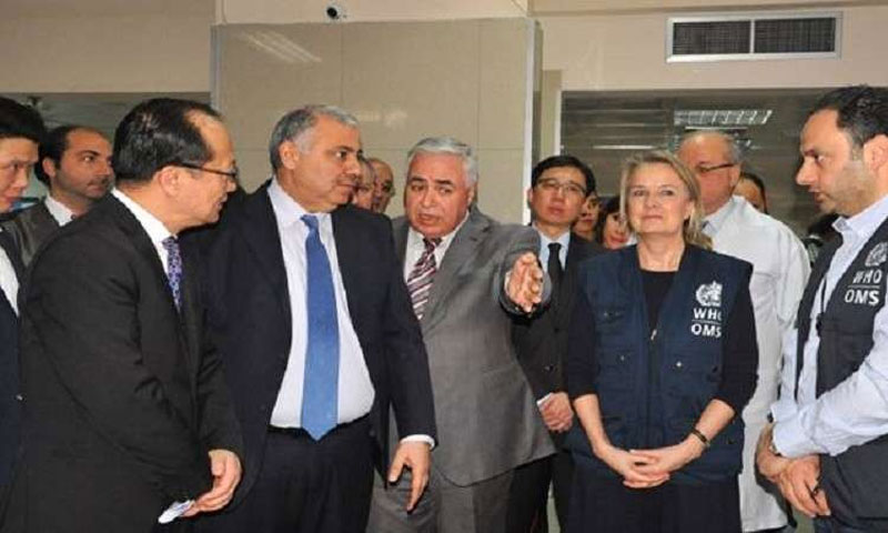 السفير الصيني خلال زيارته مشفى المواساة في دمشق 11شباط(سانا)
