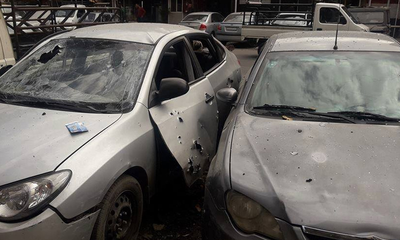 اضرار في السيارات نتيجة سقوط قذائف في شارع الملك فيصل- 8 شباط 2018 (دمشق الان