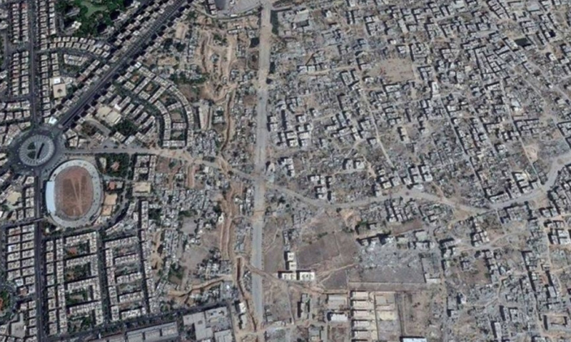 صورة جوية تظهر فارق الدمار في الغوطة الشرقية عن باقي مناطق العاصمة دمشق - (انترنت)
