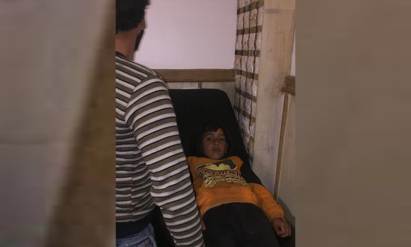 طفل أصيب بتسمم في مخيم للاجئين السوريين في عكار - 8 شباط 2018 (NNA)