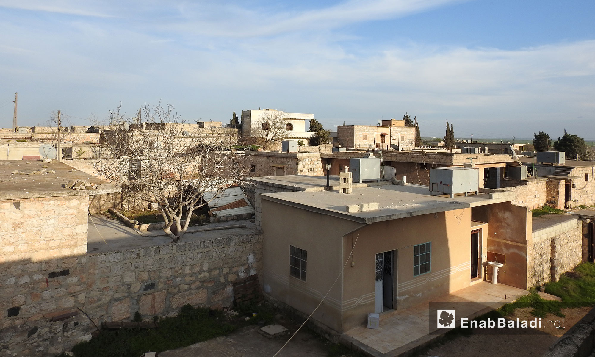 منازل على الطريق بين قرى جلبل ومريمين وأناب في عفرين - 11 آذار 2018 (عنب بلدي)