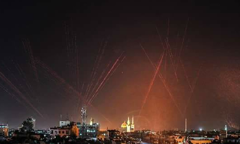 إطلاق رصاص في سماء العاصمة دمشق ضمن احتفالات فرحًا بتهجير أهالي الغوطة الشرقية - 24 آذار 2018 (معتز موعد)