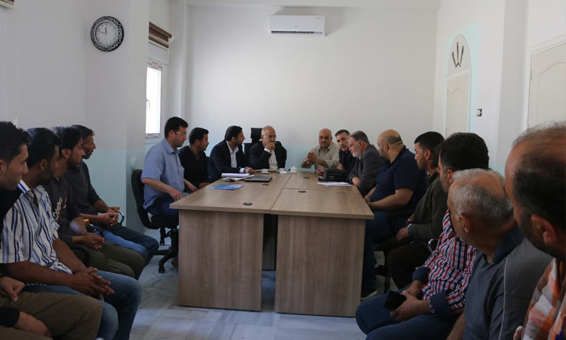 اجتماع المجلس المحلي في جرابلس لبحث مشروع تعبيد الطريقين شمالي حلب - 29 من نيسان 2018 (المجلس المحلي في جرابلس)