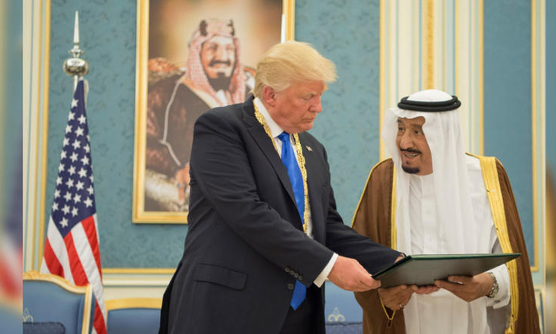 الرئيس الأمريكي دونالد ترامب والعاهل السعودي سلمان بن عبد العزيز (CNN)