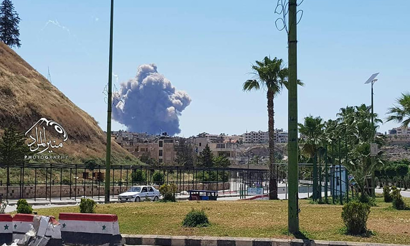 تصاعد الدخان من مطار حماة العسكري - 18 من أيار 2018 (ناشطون)