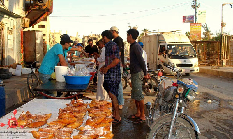 أسواق الرقة في رمضان- 31 أيار 2018 (الرقة تبح بصمت فيس بوك)