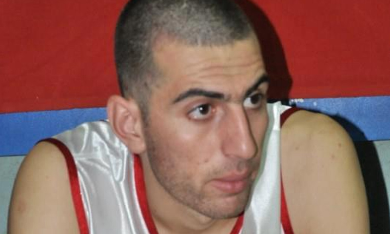 لاعب المنتخب السوري لكرة السلة سامح سرور- (فيس بوك)