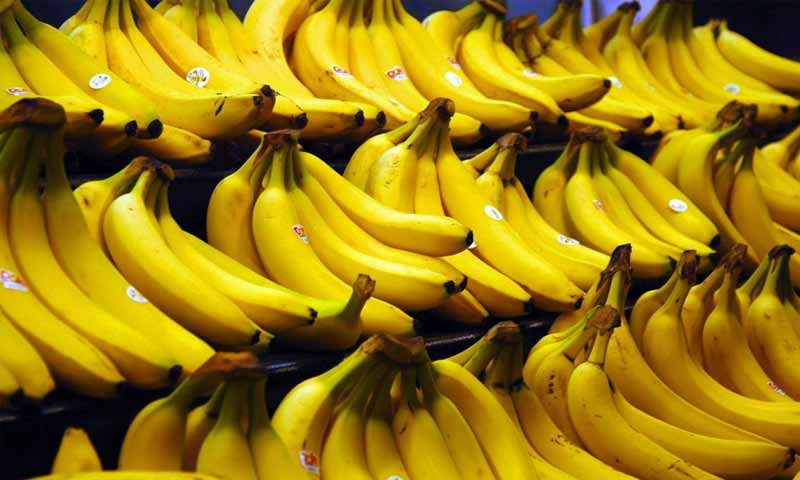 كميات من الموز في متجر للفواكه (جريدة النهار)