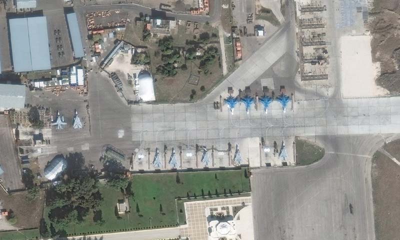 قاعدة حميميم العسكرية الروسية في اللاذقية عبر الاقمار الصناعية - 8 تشرين الثاني (obretix@)
