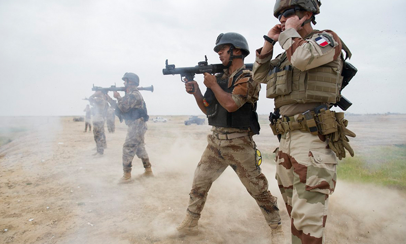 ضباط فرنسيون في التحالف الدولي ضد تنظيم "الدولة" معركة "العزم الصلب"- آيار 2018 (وزارة الدفاع الفرنسية)