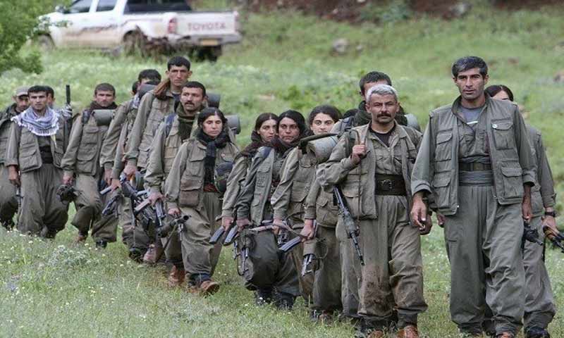 مقاتلين من حزب العمال الكردستاني في شمال العراق (إذاعة لنا)