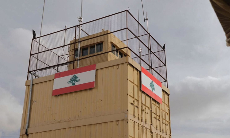 أبراج مراقبة للجيش اللبناني على الحدود مع سوريا - (سكاي نيوز)