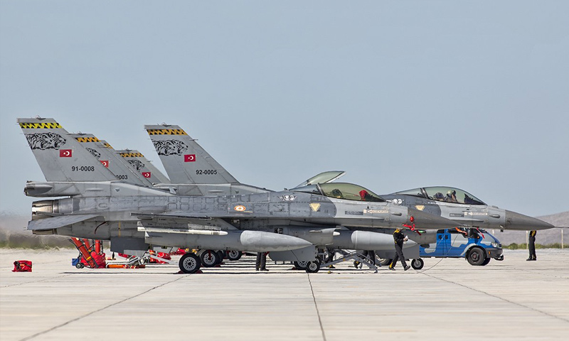 طائرات حربية تركية طراز F16 في قاعدة أنجرليك - (رويترز)