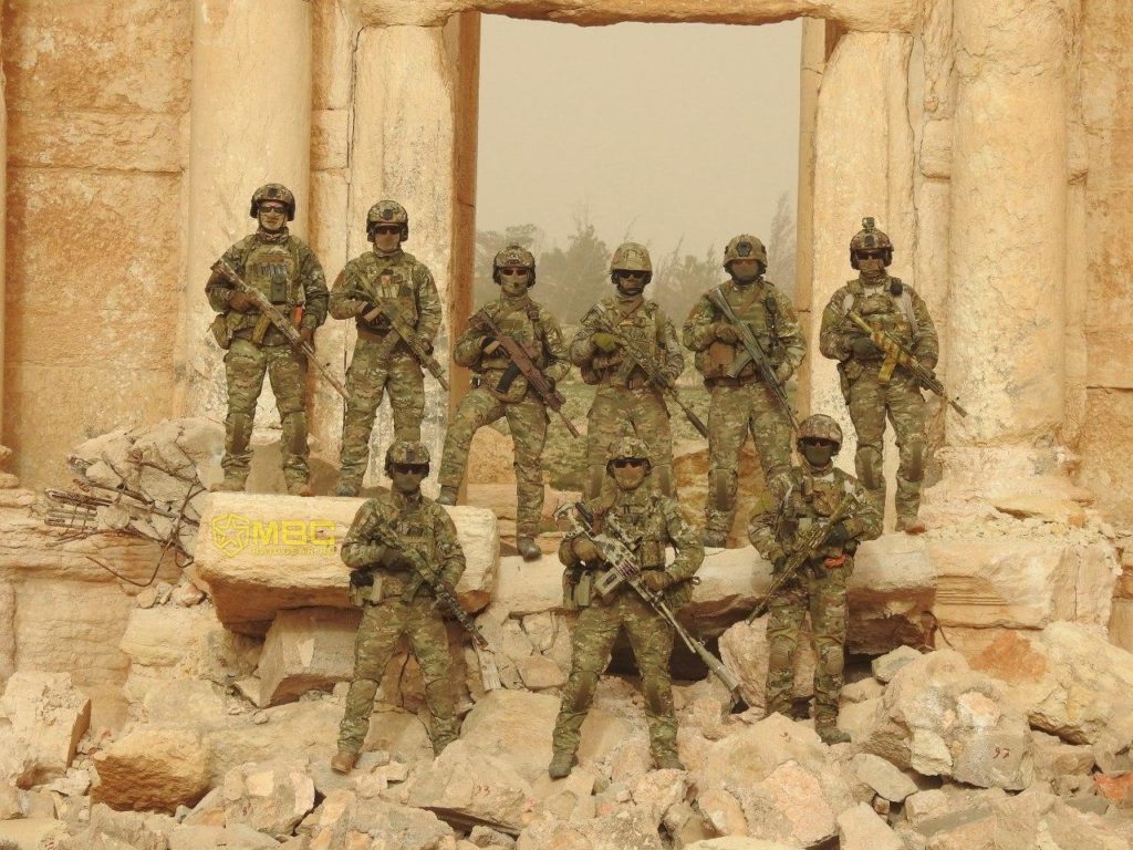 القوات الخاصة الروسية بين آثار مدينة تدمر الأثرية- حزيران 2020 (صائدو الدواعش/ تلجرام)
